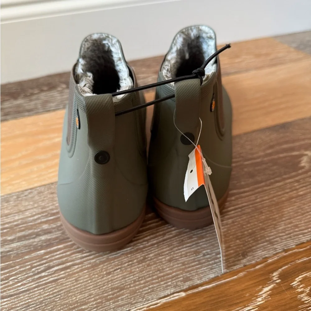 Bogs Sweetpea II Women's Plush Waterproof Chelsea Rain Boots NWT - Picture 4 of 12